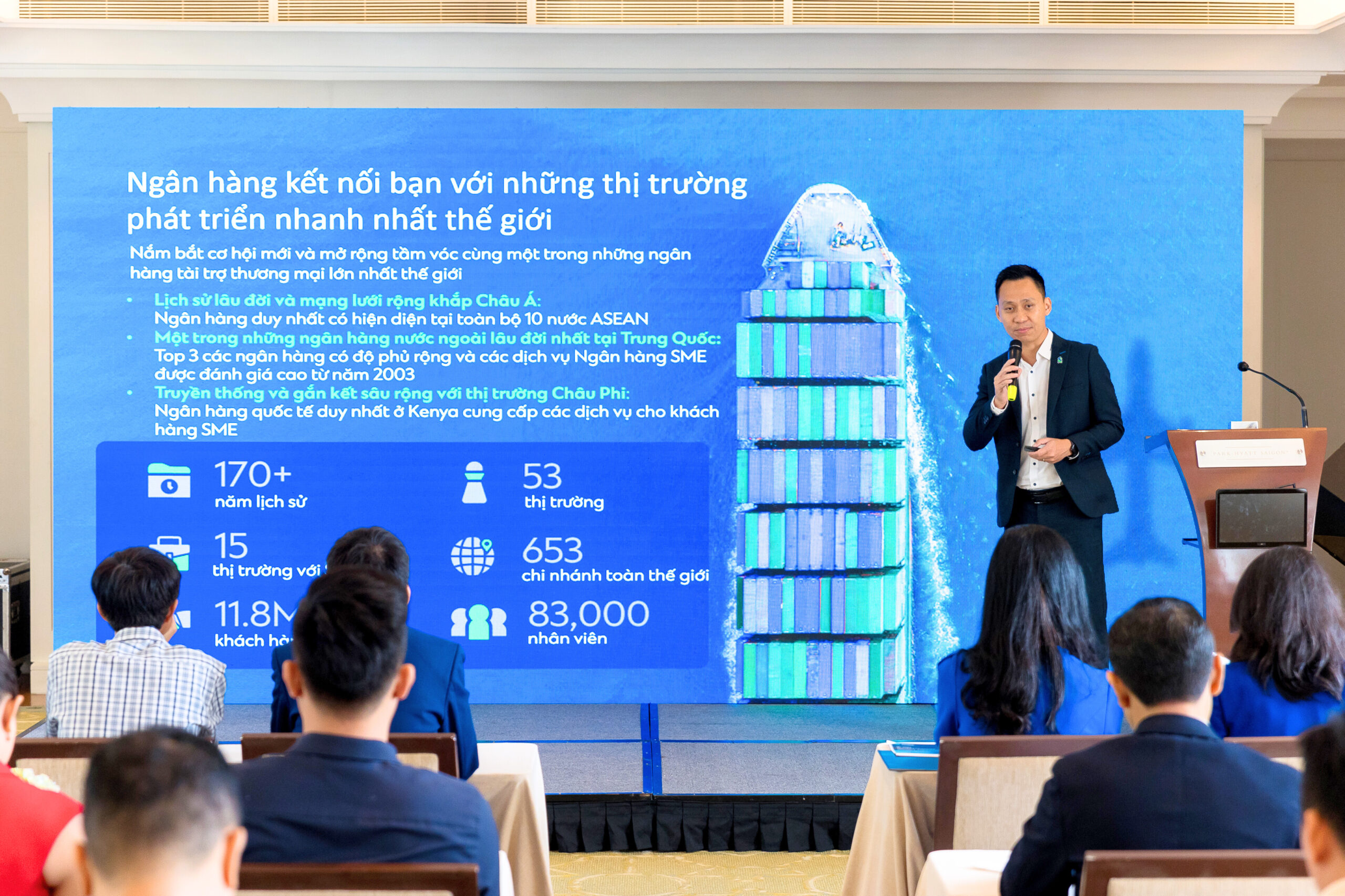 le-cong-bo-hop-tac-giua-softdreams-va-standard-chartered-viet-nam-buoc-tien-moi-cho-doanh-nghiep-so 